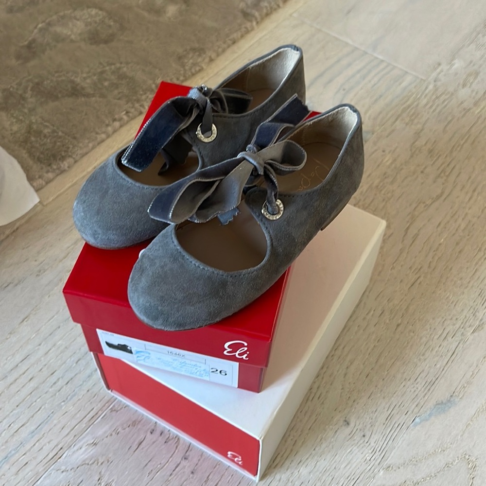 eli baby shoe